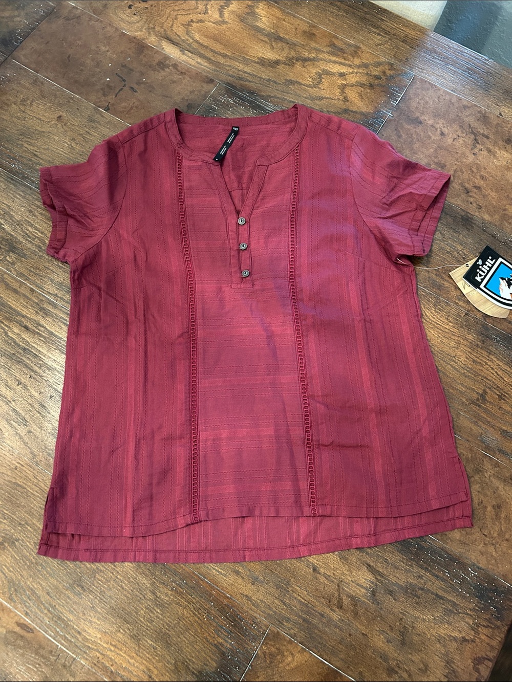 Kuhl Women's Liana Top Barberry Short-Sleeve Button Organic Cotton Shirt NWT Sm